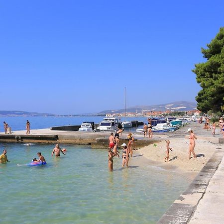 Apartments With A Parking Space Kastel Luksic, Kastela - 21073 Buitenkant foto